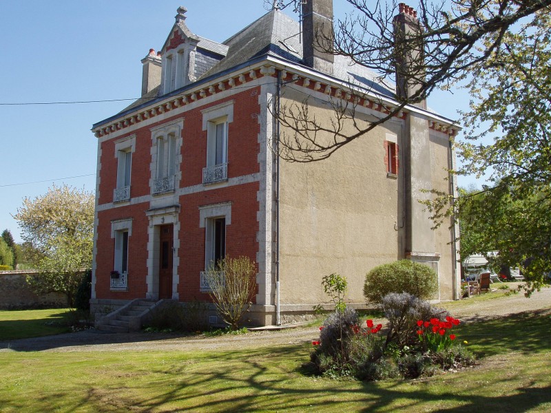 Maison à vendre en Limousin - Creuse MARSAC Spacieuse Maison de Maître