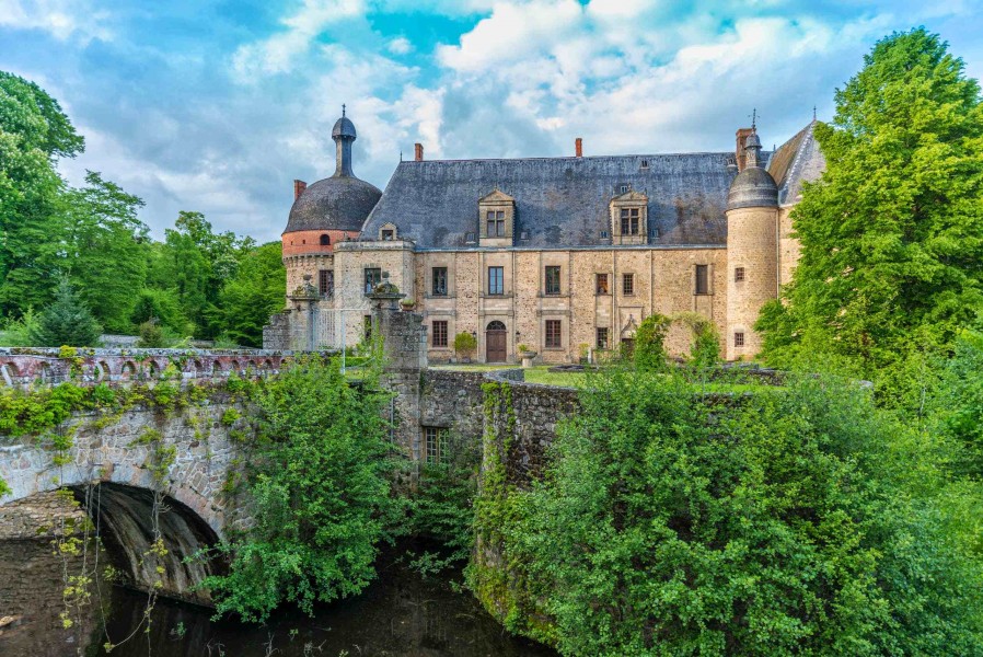 Chateau à vendre en Limousin Creuse Limoges Château classé du XVIème