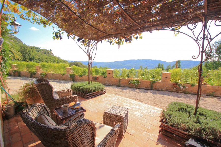 One of the prettiest Bastide properties in the Alpes Maritime, Le BarSurLoup.