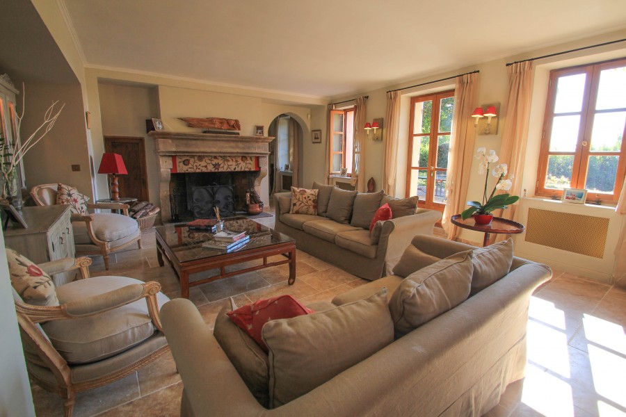 One of the prettiest Bastide properties in the Alpes Maritime, Le BarSurLoup.